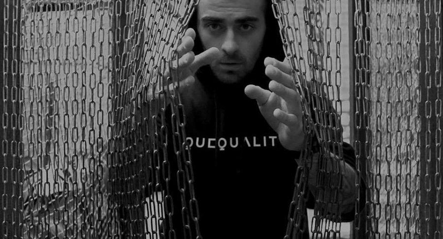 Quebonafide prezentuje utwór "MADAGASKAR"